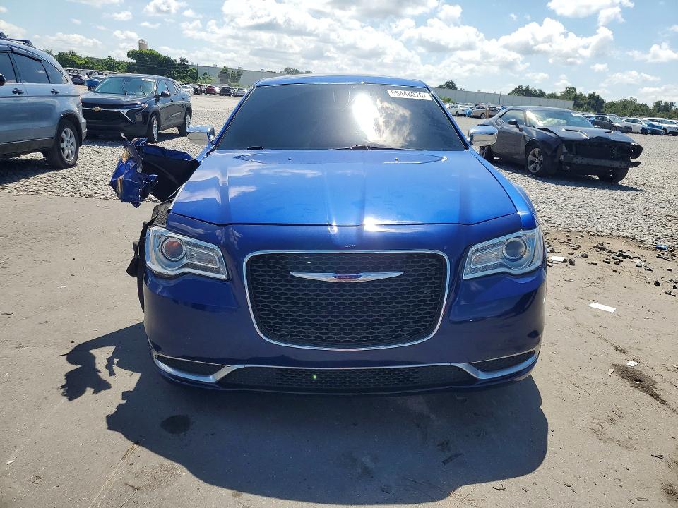 65448076 :رقم المزاد ، 2C3CCAAG4JH342011 vin ، 2018 Chrysler 300 مزاد بيع