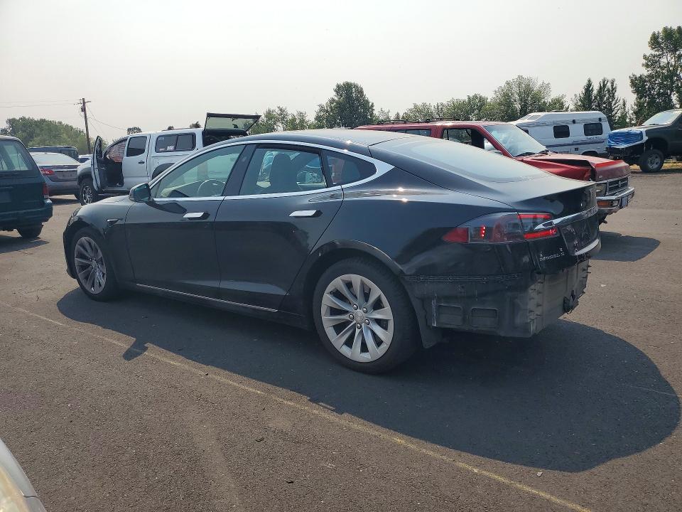 2017 Tesla Model S მანქანა იყიდება აუქციონზე, vin: 5YJSA1E15HF209700, აუქციონის ნომერი: 62816846