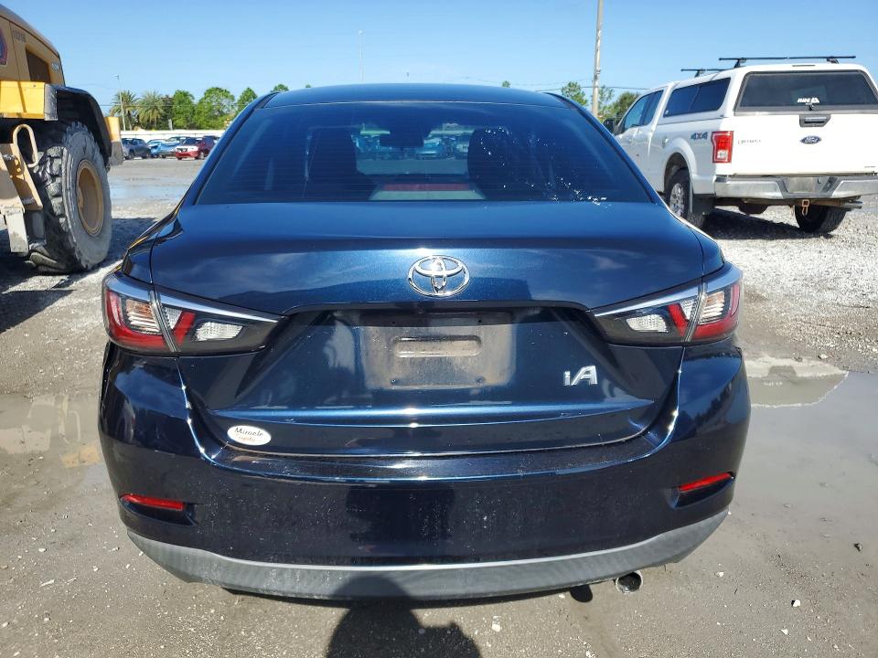 2018 Toyota Yaris Ia მანქანა იყიდება აუქციონზე, vin: 3MYDLBYVXJY305650, აუქციონის ნომერი: 64292396