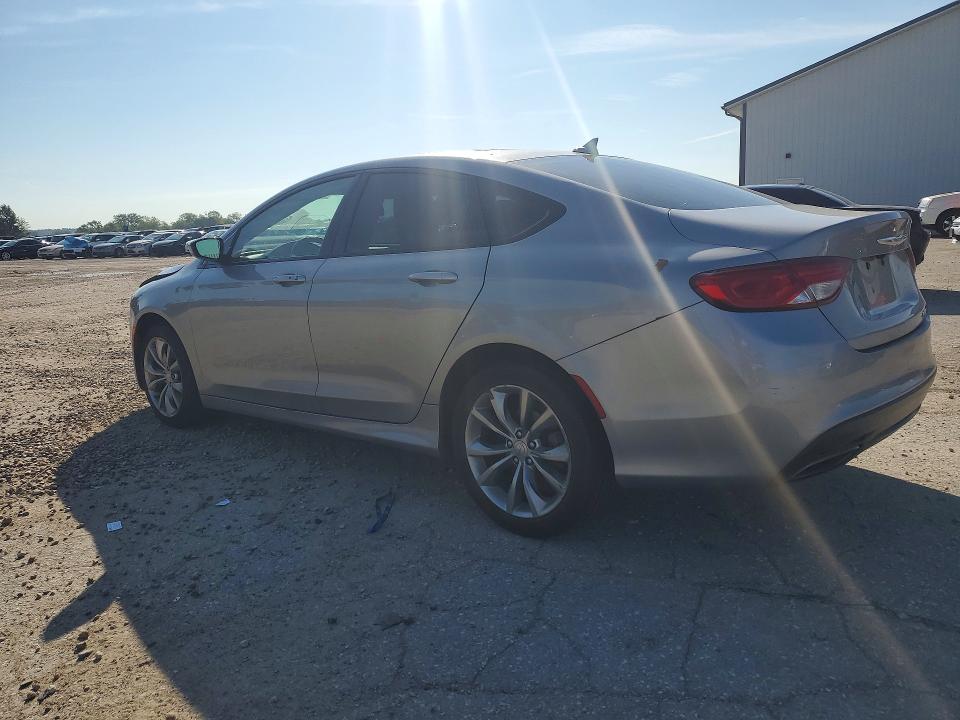65273046 :رقم المزاد ، 1C3CCCBB3FN550569 vin ، 2015 Chrysler 200 مزاد بيع