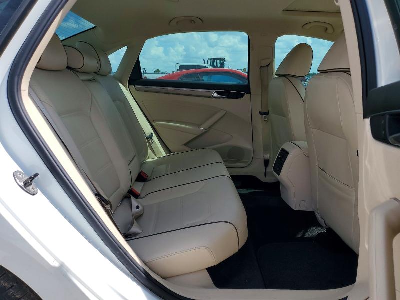 2017 Volkswagen Passat მანქანა იყიდება აუქციონზე, vin: 1VWBT7A37HC051617, აუქციონის ნომერი: 64560526