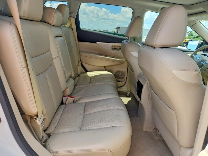 65761126 :رقم المزاد ، 5N1AZ2MH1FN272537 vin ، 2015 Nissan Murano مزاد بيع