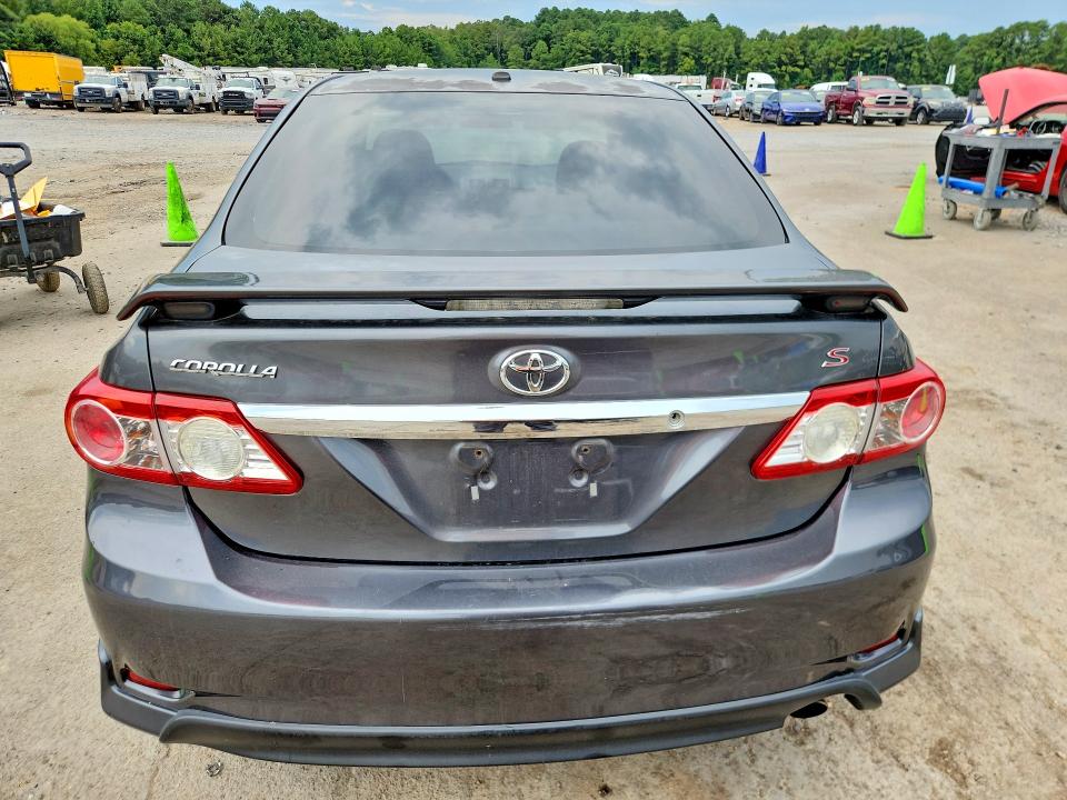 64115116 :رقم المزاد ، 2T1BU4EE0BC606688 vin ، 2011 Toyota Corolla مزاد بيع