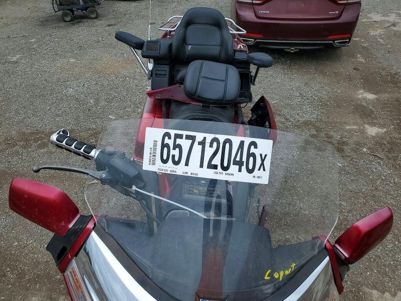 65712046 :رقم المزاد ، 1HFSC2227YA200072 vin ، 2000 Honda Gl1500 مزاد بيع