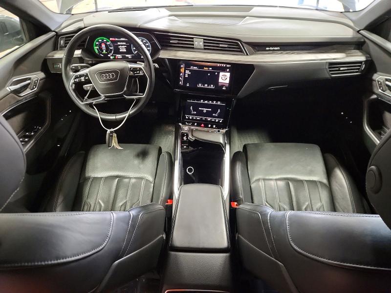 63448696 :رقم المزاد ، WA1VAAGE9KB007489 vin ، 2019 Audi E-tron مزاد بيع