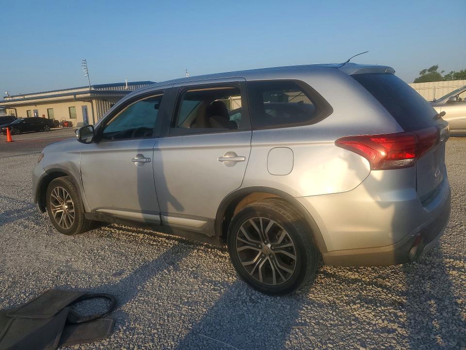 66113106 :رقم المزاد ، JA4AD3A3XGZ020310 vin ، 2016 Mitsubishi Outlander مزاد بيع
