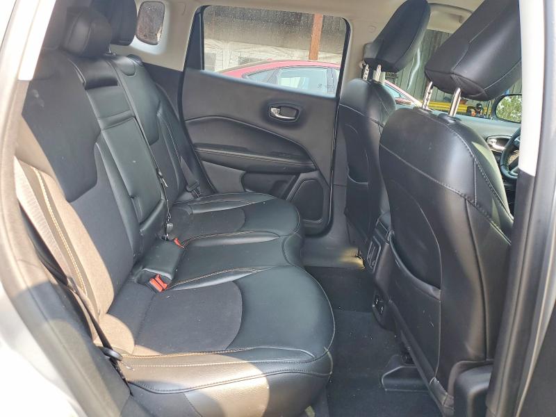 63773726 :رقم المزاد ، 3C4NJCBB5KT851042 vin ، 2019 Jeep Compass مزاد بيع