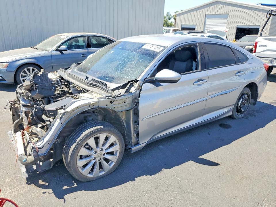 2018 Honda Accord მანქანა იყიდება აუქციონზე, vin: 1HGCV1F17JA084934, აუქციონის ნომერი: 63687486