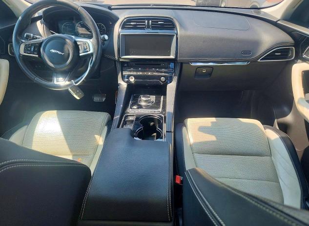 Продаж на аукціоні авто 2017 Jaguar F-pace, vin: SADCL2BV6HA048024, номер лоту: 63657326