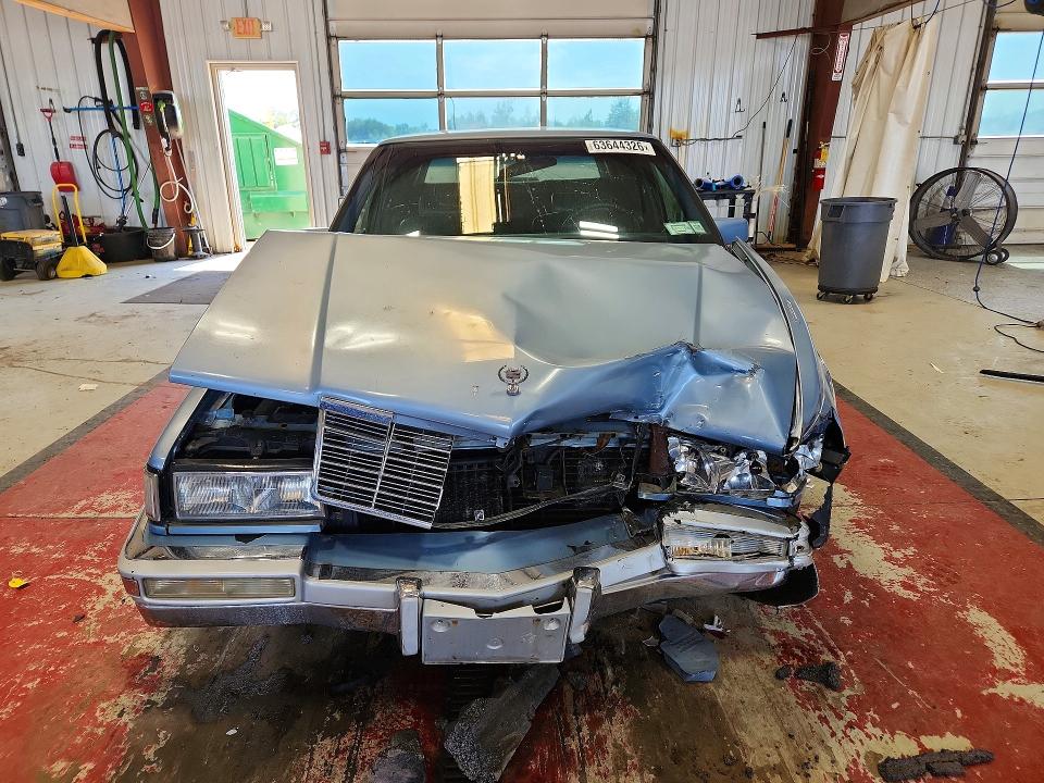 Продажа на аукционе авто 1992 Cadillac Deville, vin: 1G6CD53B0N4315251, номер лота: 63644326