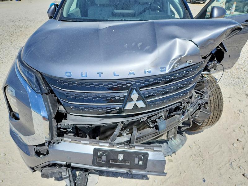 66023766 :رقم المزاد ، JA4J3VA82PZ031974 vin ، 2023 Mitsubishi Outlander مزاد بيع