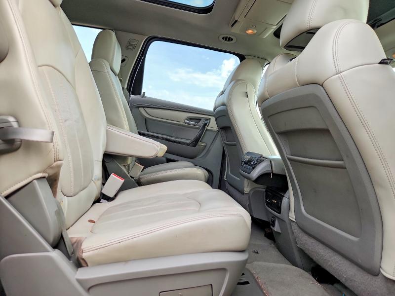 66709676 :رقم المزاد ، 1GNKVJKD6FJ328517 vin ، 2015 Chevrolet Traverse مزاد بيع