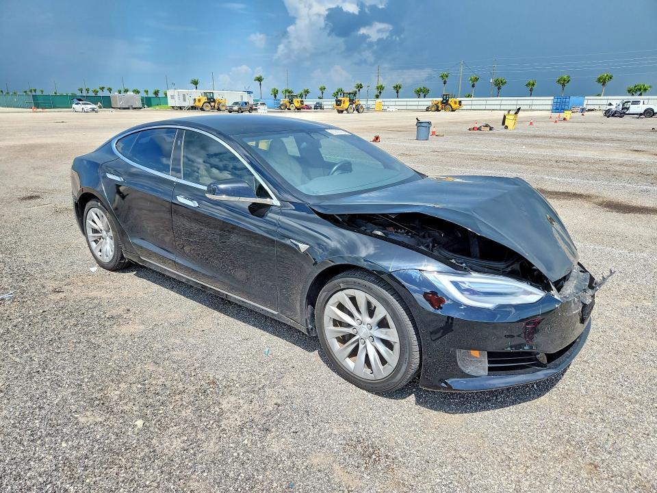 Aukcja sprzedaży 2017 Tesla Model S, vin: 5YJSA1E13HF184585, numer aukcji: 66569356