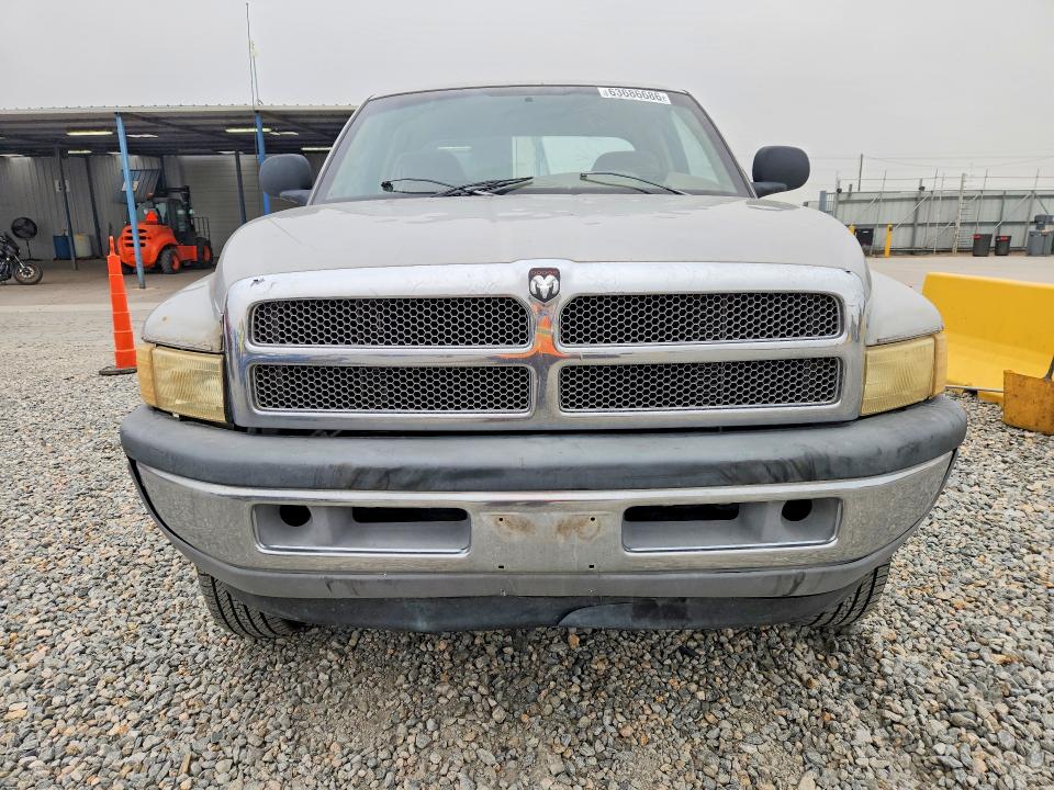 63686686 :رقم المزاد ، 1B7KF23Z21J252826 vin ، 2001 Dodge Ram 2500 مزاد بيع