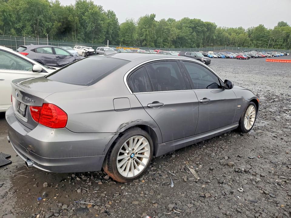 63580646 :رقم المزاد ، WBAPL3C52AA408510 vin ، 2010 Bmw 335 مزاد بيع