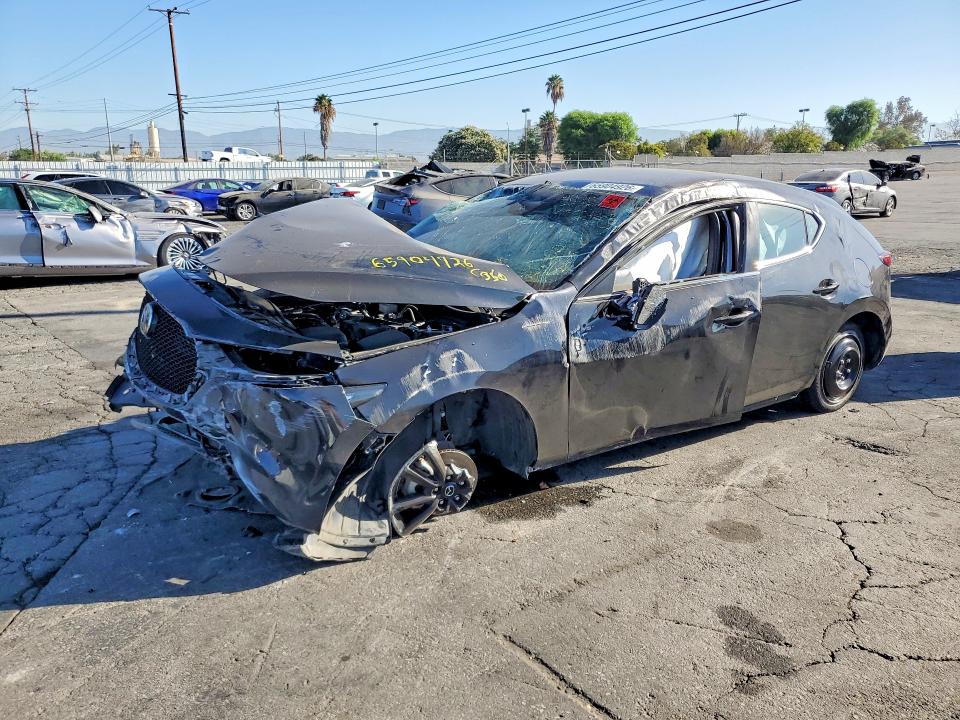 65904926 :رقم المزاد ، JM1BPAKM5S1752607 vin ، 2025 Mazda 3 مزاد بيع