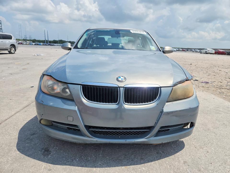 64084816 :رقم المزاد ، WBAVB13556KX42076 vin ، 2006 Bmw 325 مزاد بيع
