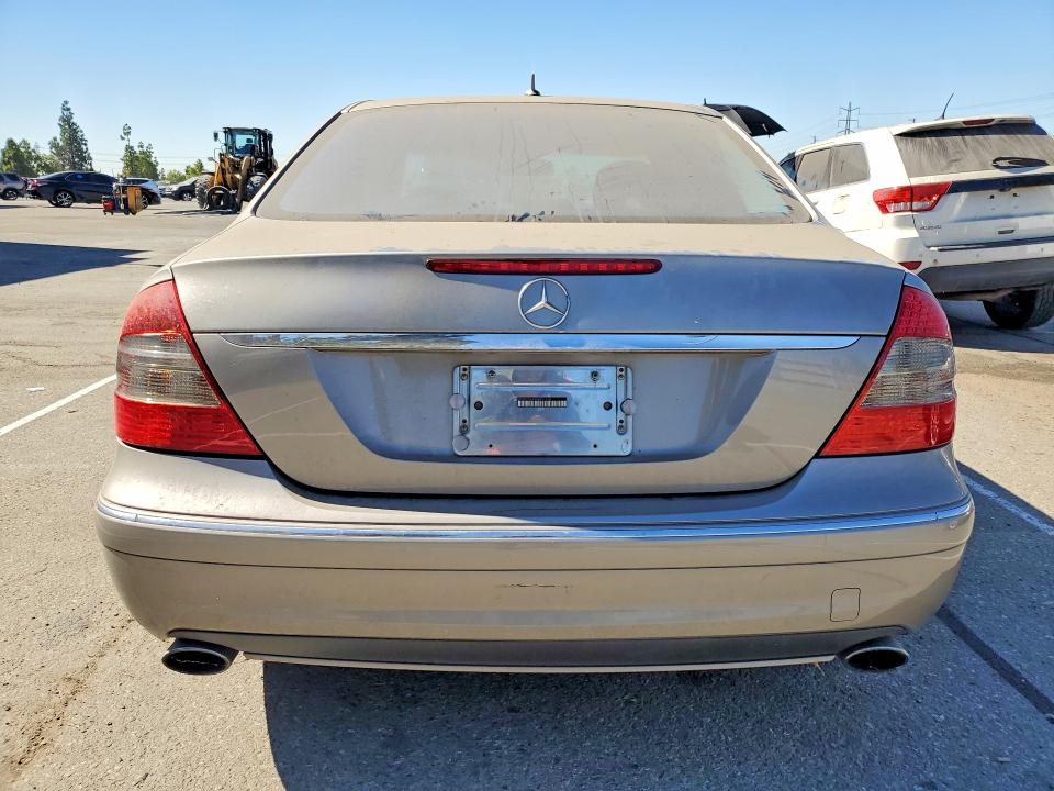 2009 Mercury E-class მანქანა იყიდება აუქციონზე, vin: WDBUF56XX9B431818, აუქციონის ნომერი: 64691696