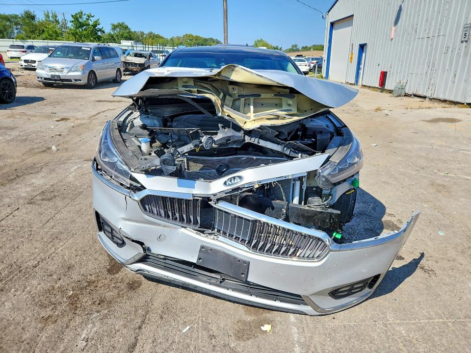 66654456 :رقم المزاد ، KNALC4J11J5098539 vin ، 2018 Kia Cadenza مزاد بيع