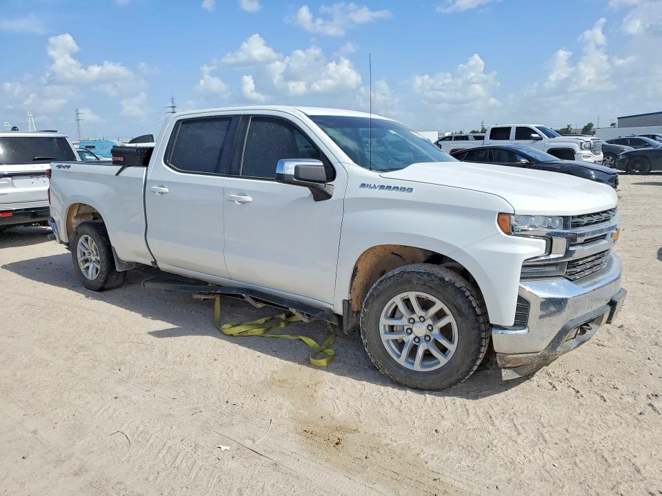 Продаж на аукціоні авто 2021 Chevrolet Silverado, vin: 3GCUYDED1MG313122, номер лоту: 64470506