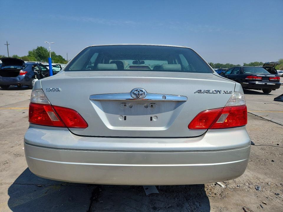 62942976 :رقم المزاد ، 4T1BF28B53U278135 vin ، 2003 Toyota Avalon مزاد بيع