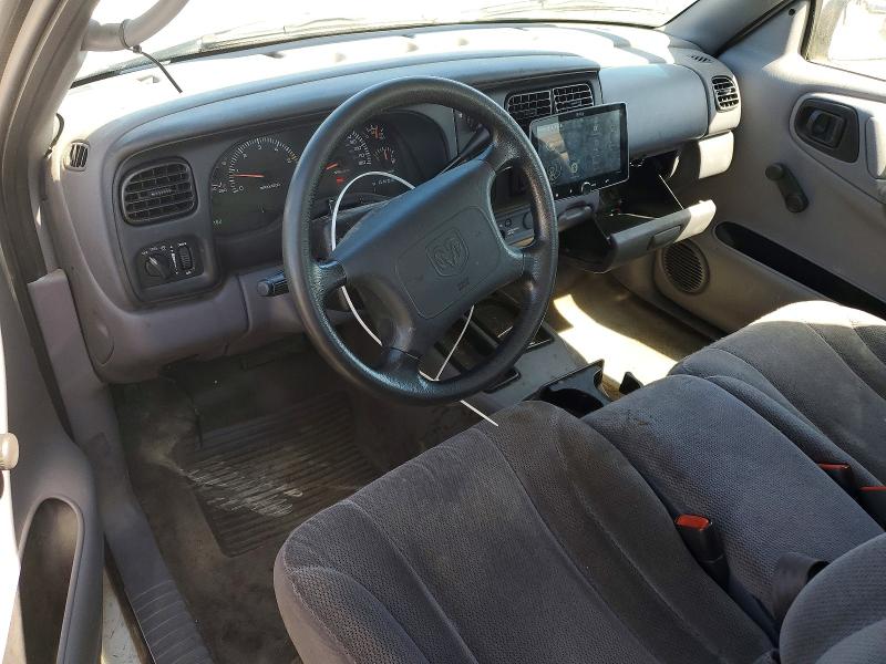 Продажа на аукционе авто 2000 Dodg Heavy Duty Trucks, vin: 1B7GL22X8YS618016, номер лота: 67023966