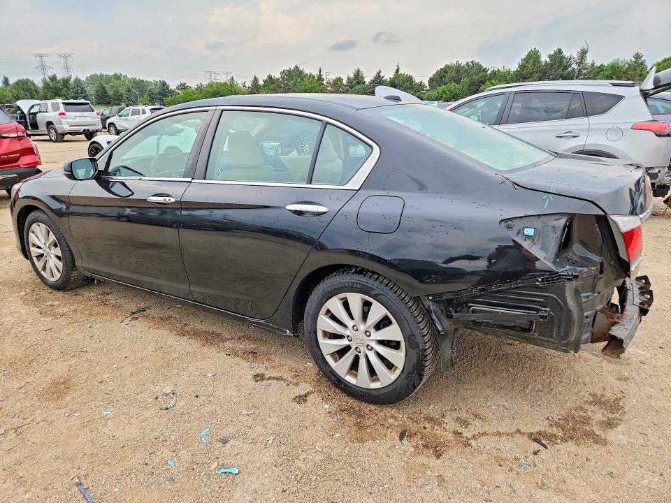 62528646 :رقم المزاد ، 1HGCR2F88FA159834 vin ، 2015 Honda Accord مزاد بيع