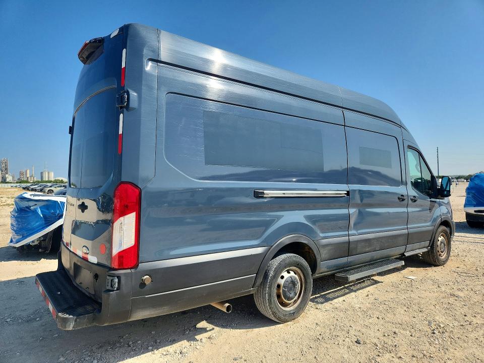 59745836 :رقم المزاد ، 1FTBR3X87LKB01962 vin ، 2020 Ford Transit مزاد بيع