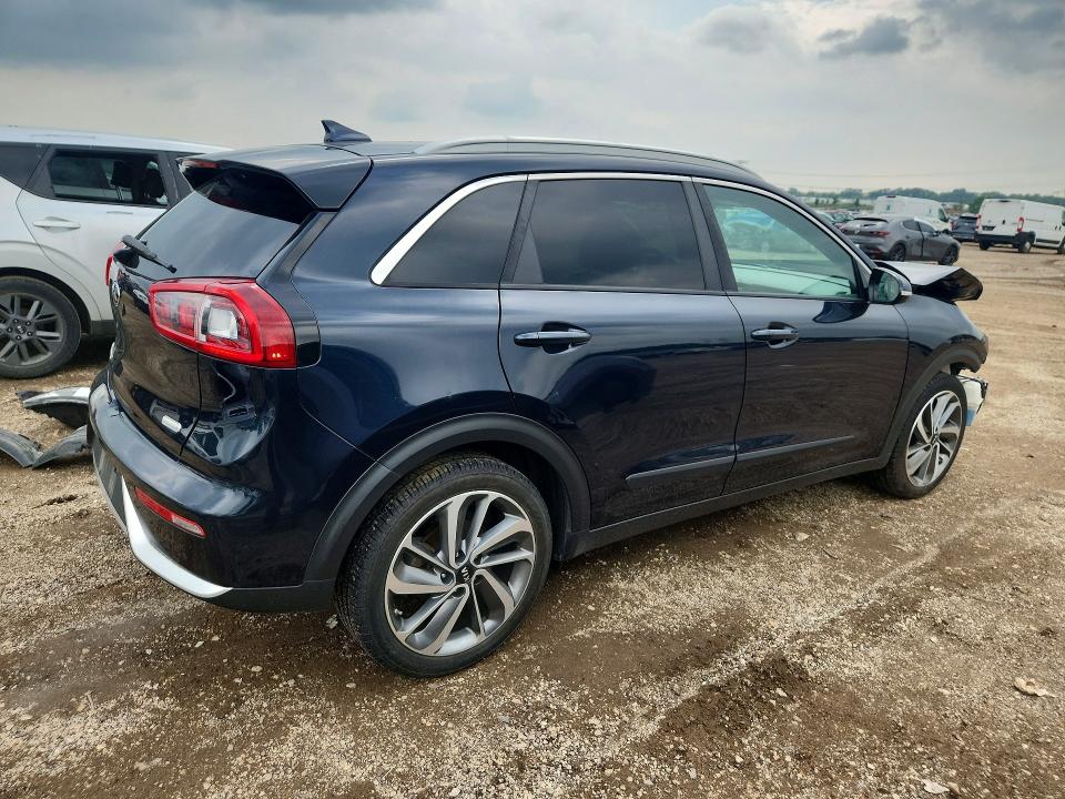 65354056 :رقم المزاد ، KNDCE3LC7H5047742 vin ، 2017 Kia Niro مزاد بيع