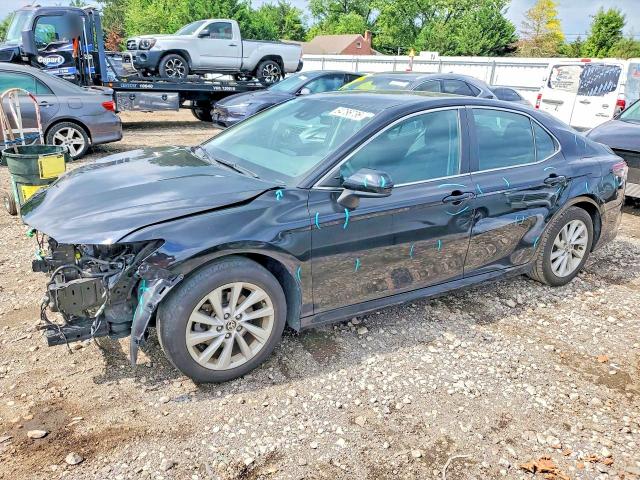 Продажа на аукционе авто 2022 Toyota Camry, vin: 4T1C11AK3NU630302, номер лота: 64786736
