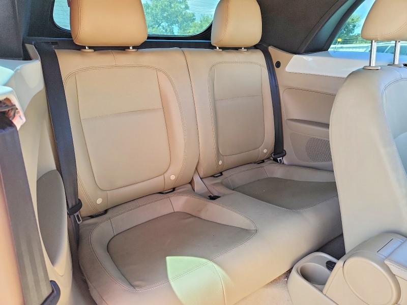 64339136 :رقم المزاد ، 3VW5X7AT7DM828419 vin ، 2013 Volkswagen Beetle مزاد بيع