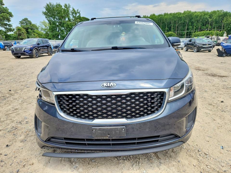 63562966 :رقم المزاد ، KNDMB5C11G6129711 vin ، 2016 Kia Sedona مزاد بيع