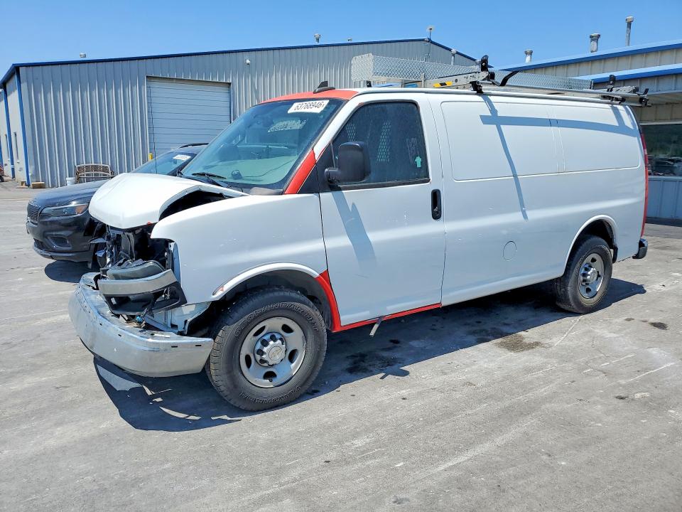 63768946 :رقم المزاد ، 1GCWGAFG4L1213449 vin ، 2020 Chevrolet Express G2500 مزاد بيع