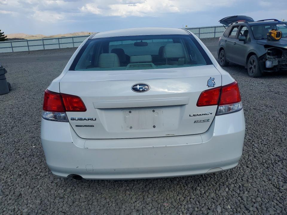 2013 Subaru Legacy მანქანა იყიდება აუქციონზე, vin: 4S3BMBC67D3020355, აუქციონის ნომერი: 63654056