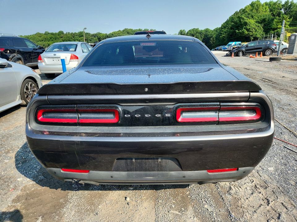64705406 :رقم المزاد ، 2C3CDZBT7GH101494 vin ، 2016 Dodge Challenger مزاد بيع