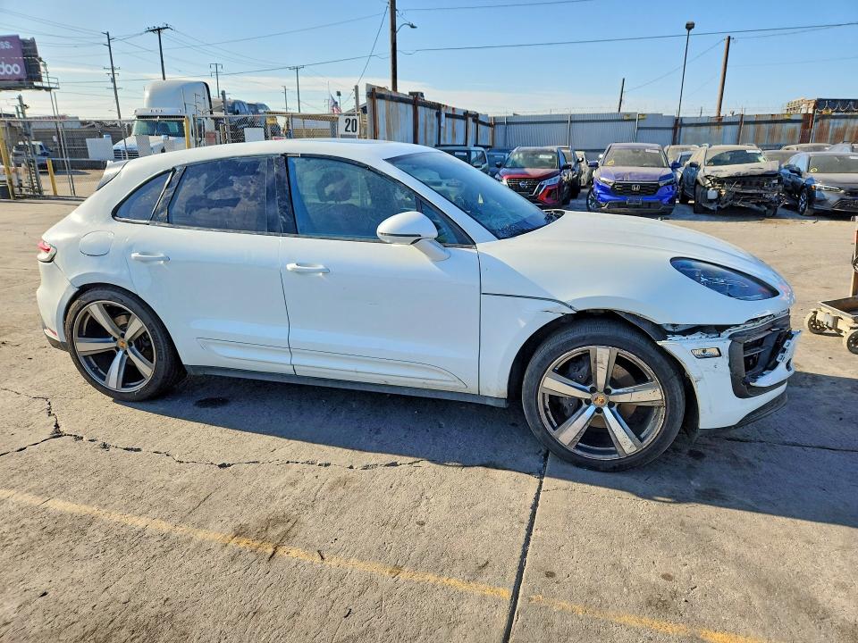 Продажа на аукционе авто 2024 Porsche Macan, vin: WP1AA2A56RLB19396, номер лота: 66995496