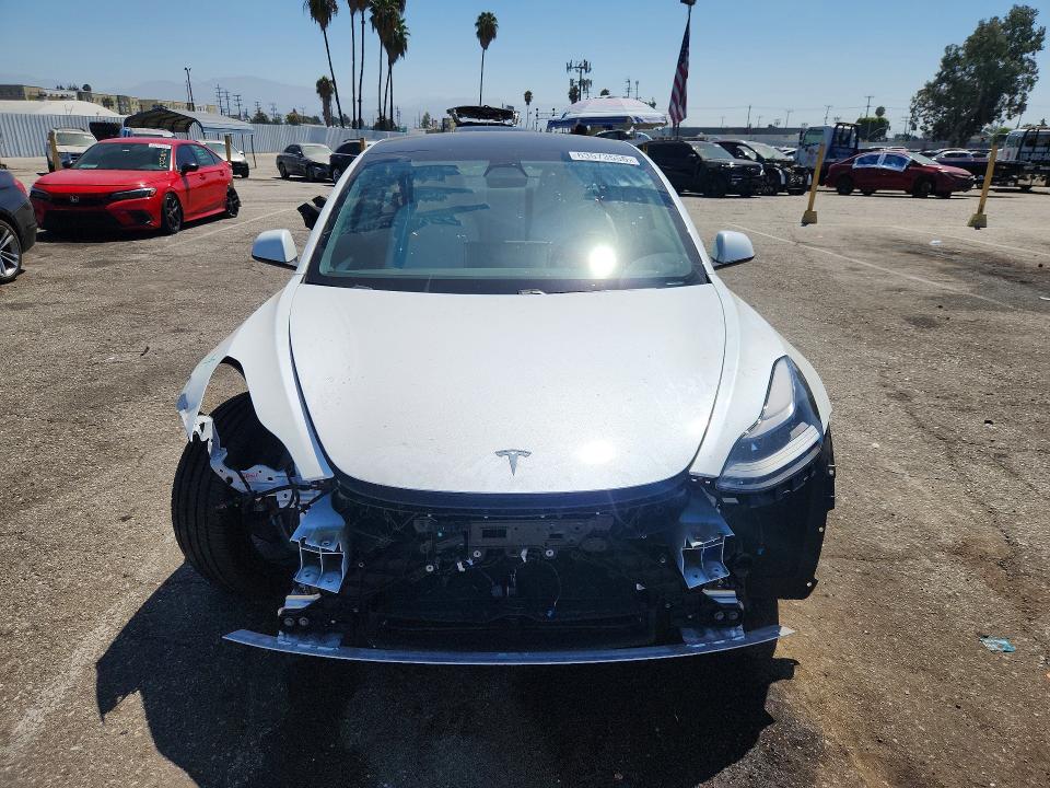 63573556 :رقم المزاد ، 5YJ3E1EA3MF995127 vin ، 2021 Tesla Model 3 مزاد بيع