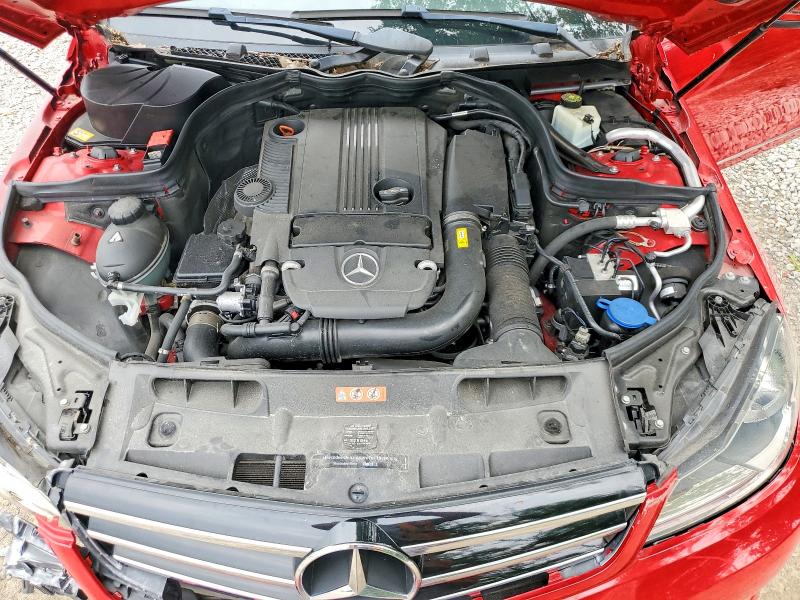 2014 Mercedes-benz C მანქანა იყიდება აუქციონზე, vin: WDDGF4HB3EA947163, აუქციონის ნომერი: 65225186
