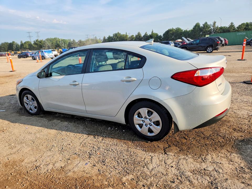 65354806 :رقم المزاد ، KNAFK4A6XF5372615 vin ، 2015 Kia Forte مزاد بيع
