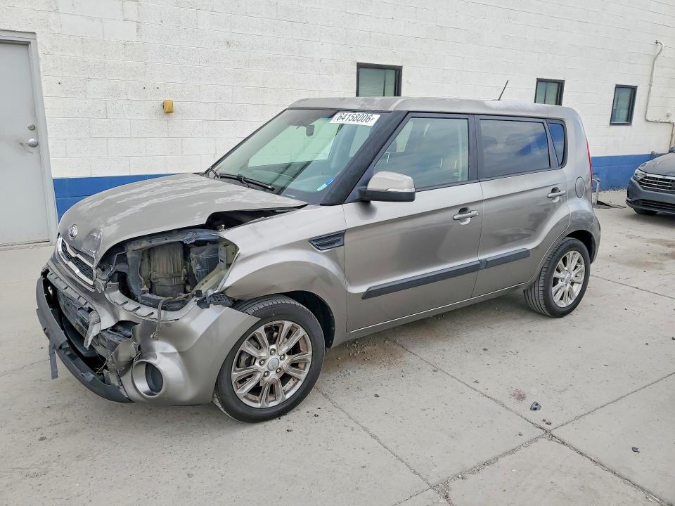 Продажа на аукционе авто 2012 Kia Soul, vin: KNDJT2A62C7396373, номер лота: 64158006