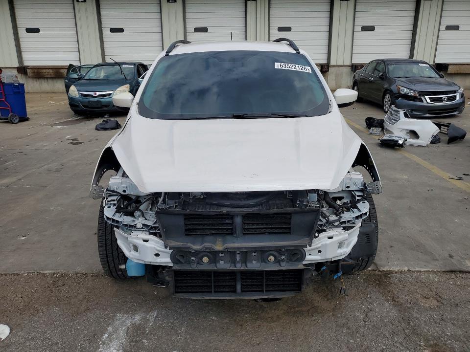 63522126 :رقم المزاد ، 1FMCU0HD5JUA41142 vin ، 2018 Ford Escape مزاد بيع