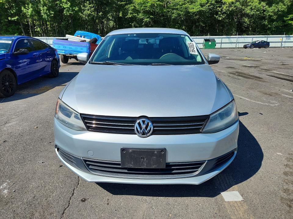 Продажа на аукционе авто 2013 Volkswagen Jetta, vin: 3VWDP7AJ4DM217144, номер лота: 66430626