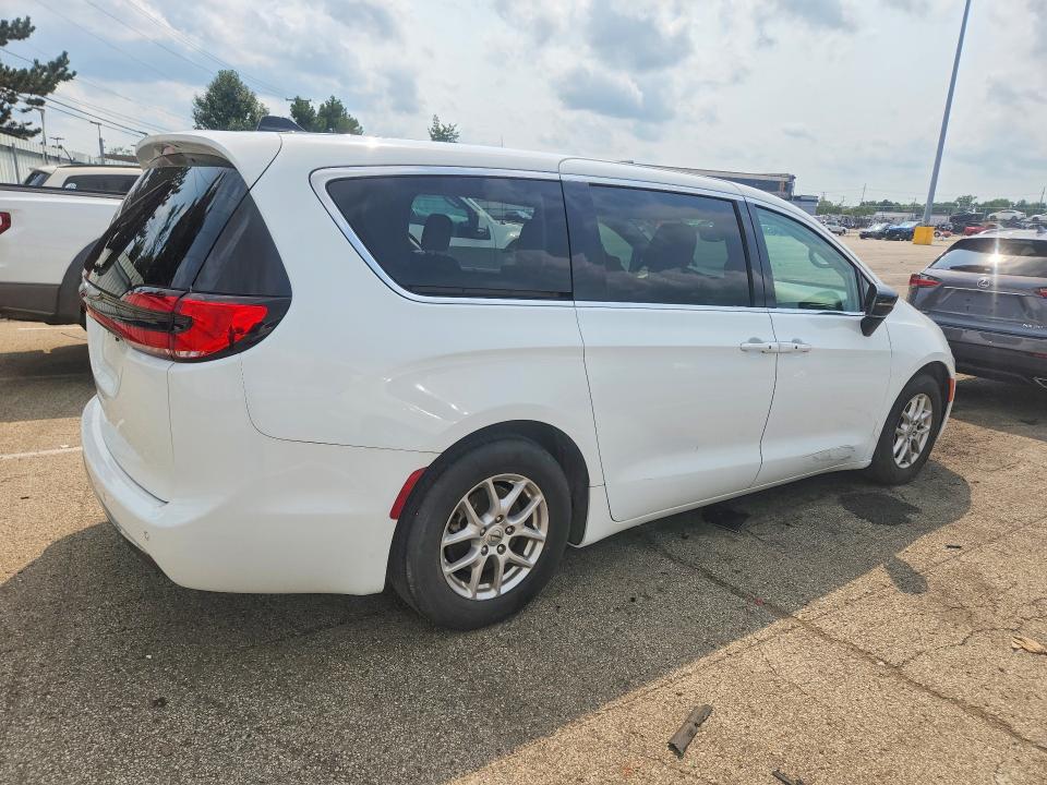 Продажа на аукционе авто 2024 Chrysler Pacifica, vin: 2C4RC1BG7RR139897, номер лота: 64714526