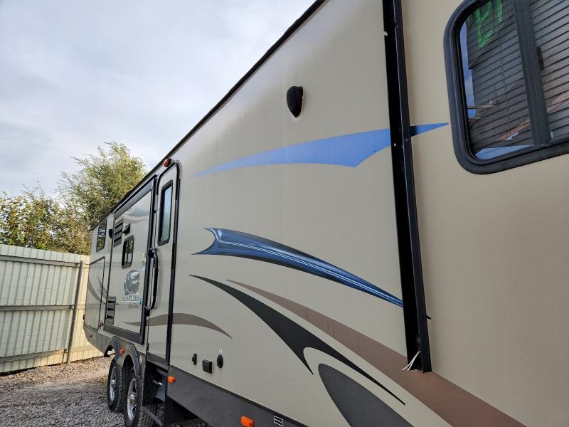 65738906 :رقم المزاد ، 5ZT2FEXB5DA009108 vin ، 2013 Coachman Recreational Vehicle (rv) مزاد بيع
