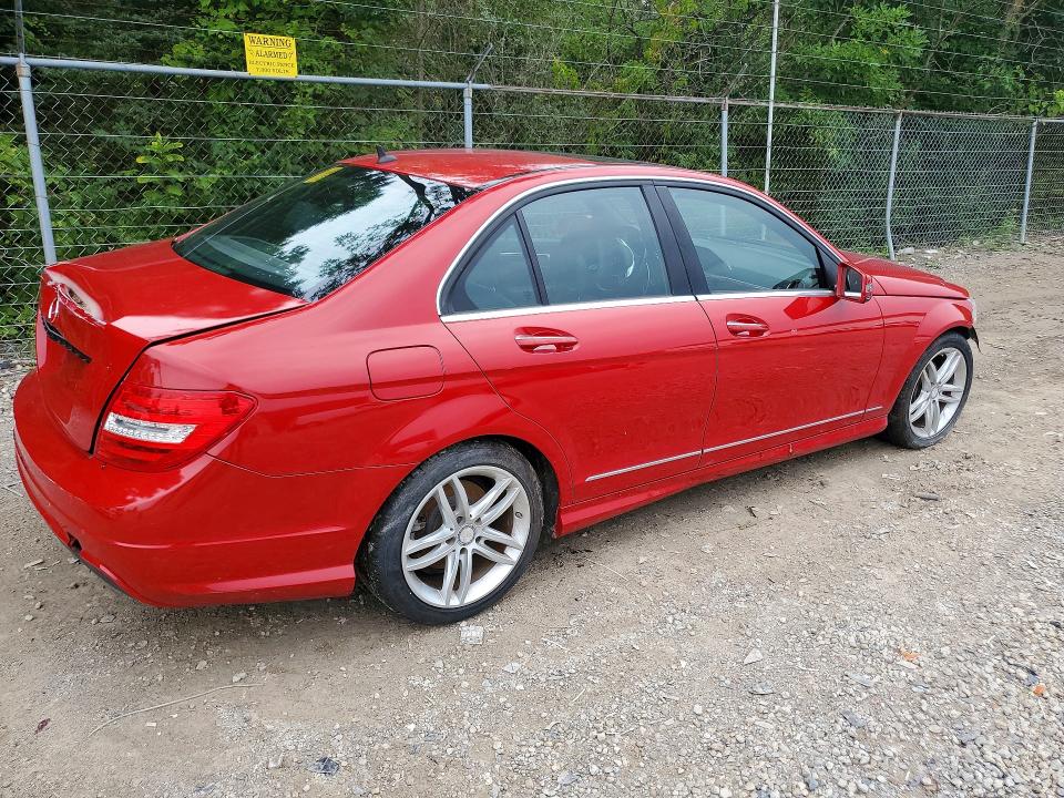 2014 Mercedes-benz C მანქანა იყიდება აუქციონზე, vin: WDDGF4HB3EA947163, აუქციონის ნომერი: 65225186