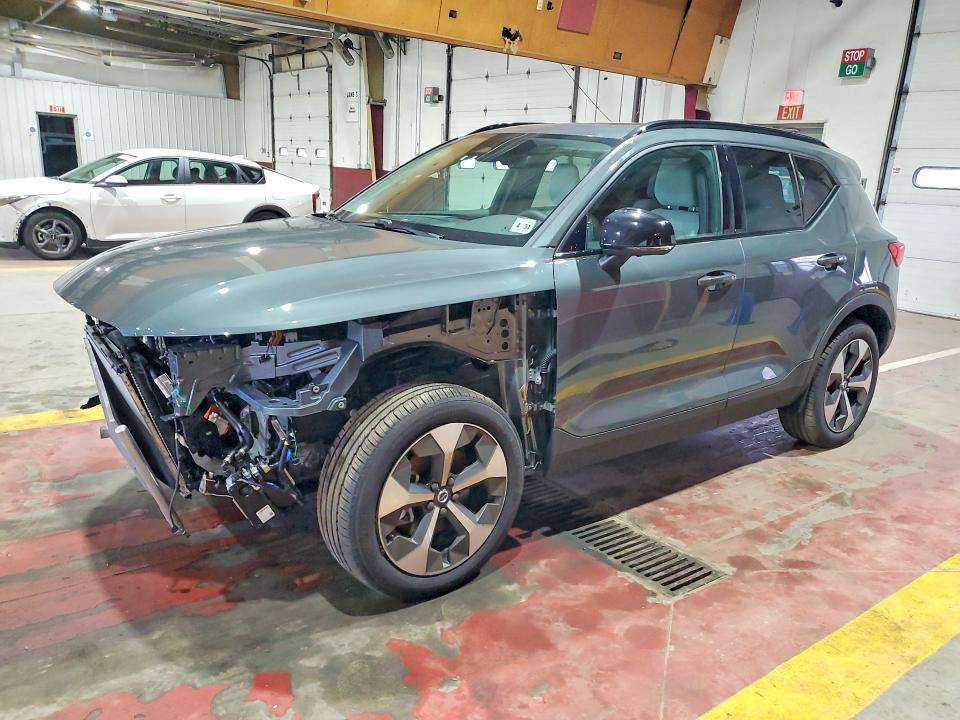 2026 Volvo Xc40 მანქანა იყიდება აუქციონზე, vin: YV4L12UC9T2776904, აუქციონის ნომერი: 64387126