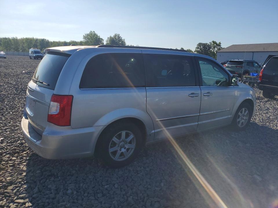 2011 Chrysler Town & Country მანქანა იყიდება აუქციონზე, vin: 2A4RR5DGXBR665086, აუქციონის ნომერი: 65394196