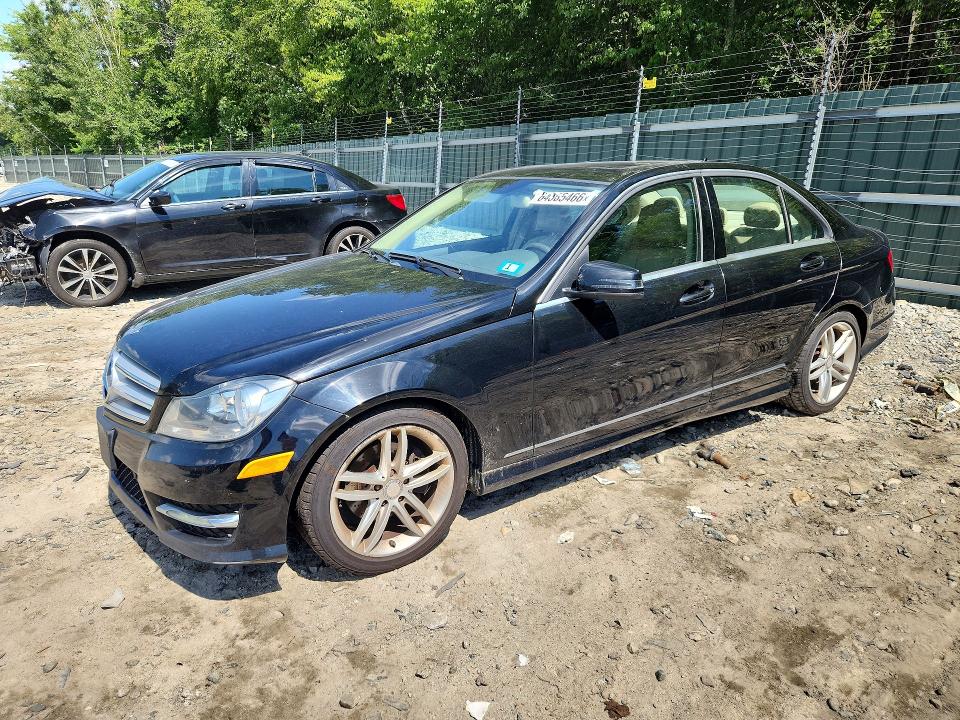 64365466 :رقم المزاد ، WDDGF8BB8CR198035 vin ، 2012 Mercedes-benz C مزاد بيع