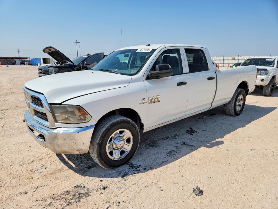 64378236 :رقم المزاد ، 3C6UR4HL3JG394918 vin ، 2018 Ram 2500 مزاد بيع