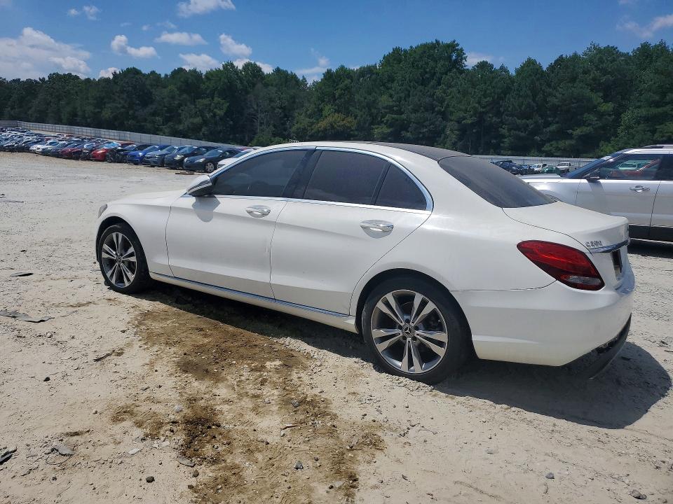 64943716 :رقم المزاد ، WDDWF4KB2JR403981 vin ، 2018 Mercedes-benz C مزاد بيع
